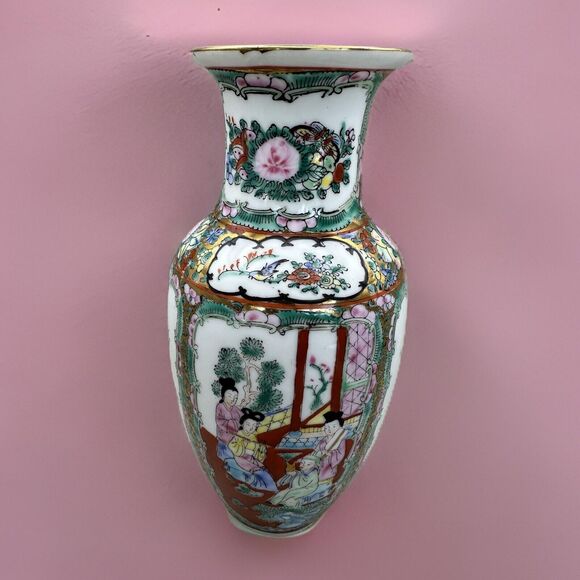 Vintage Rose Medallion Chinese 8 inch Hand Painted Porcelain Vase - Picture 1 of 7
